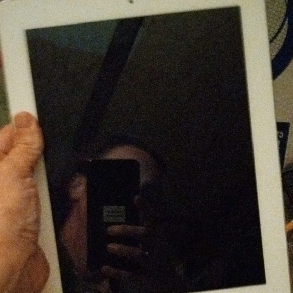 Apple White Tablet Sleek Design and Powerful Performance